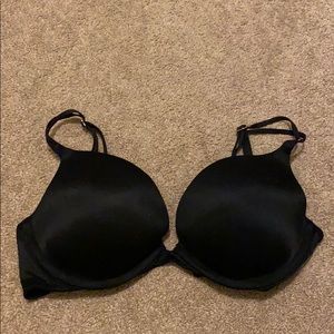 Victoria’s Secret Black very sexy bra 36c